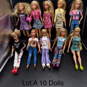 Mattel Blonde Barbie  Doll Lot of 10 W/ Clothes Shoes Extra Accessories (Lot A)